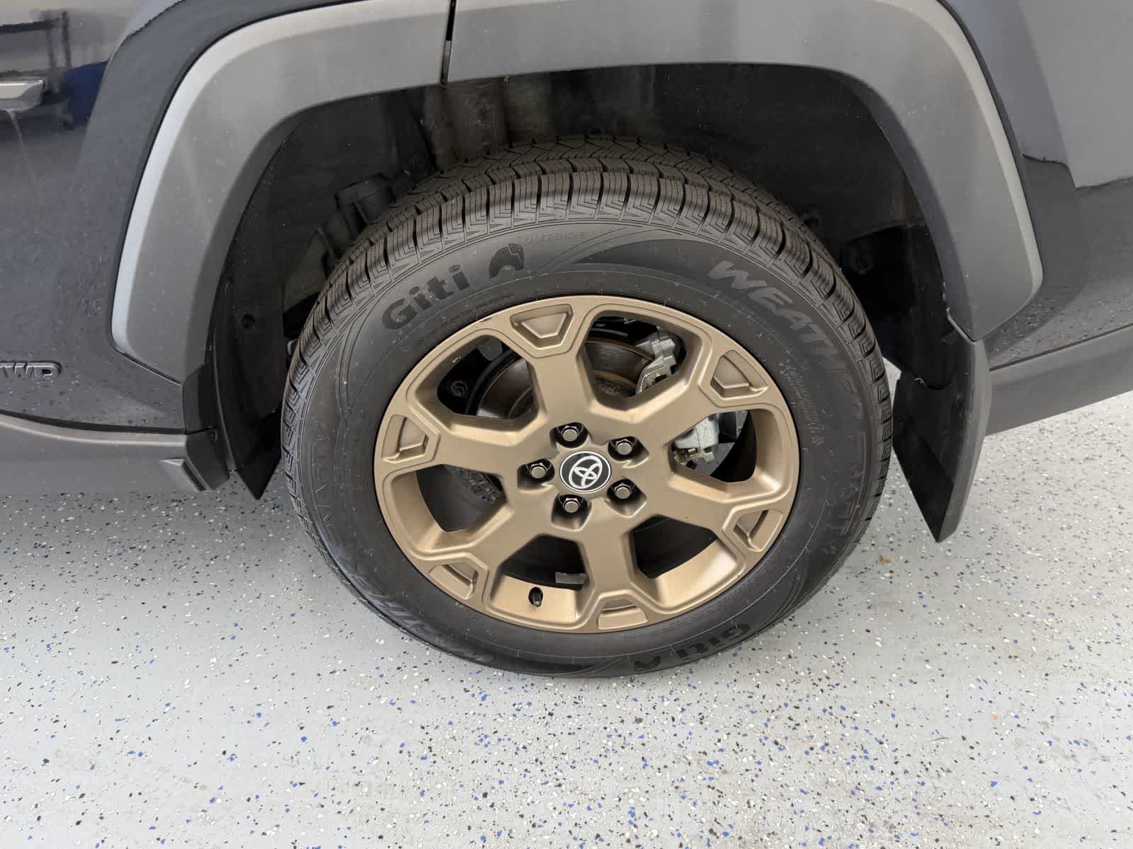 Used 2023 Toyota RAV4 AWD Hybrid image 24