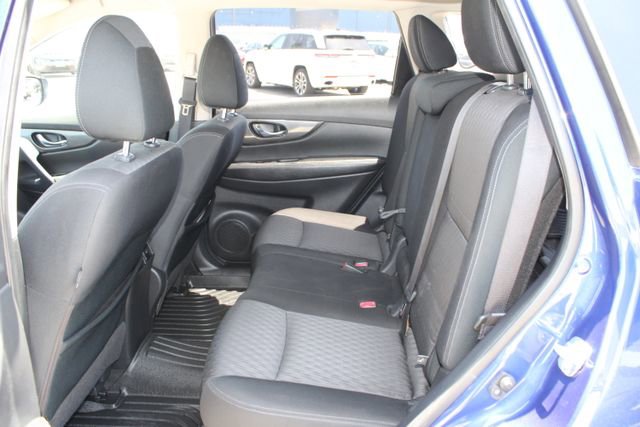 Used 2020 Nissan Rogue SV AWD/4WD image 35