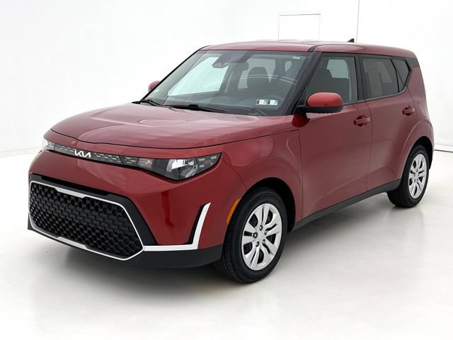 Used 2023 Kia Soul LX FWD image 4