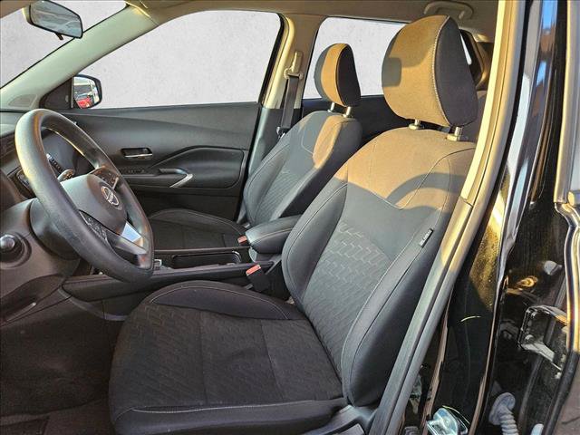 Used 2023 Nissan Kicks SV FWD image 13
