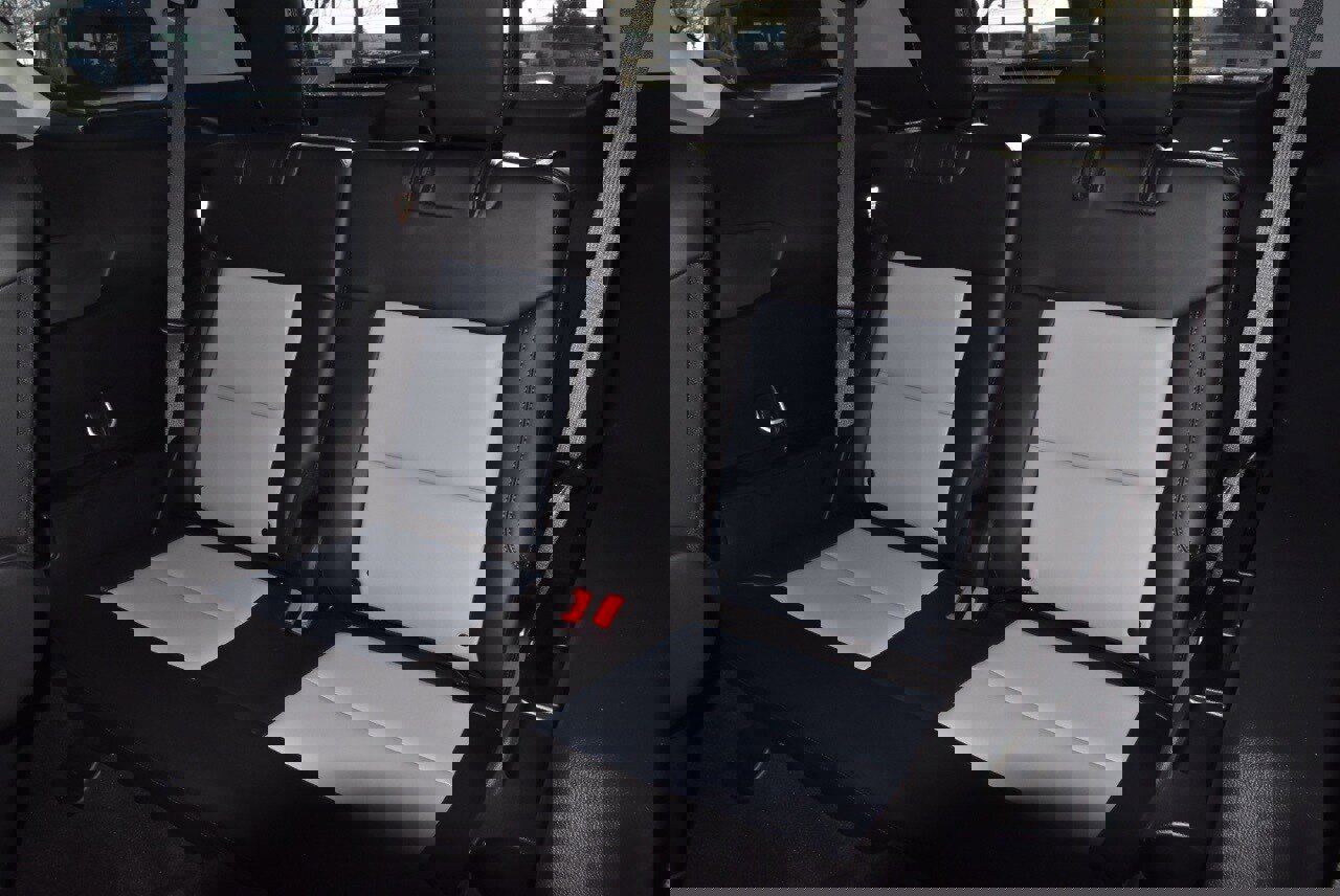 Used 2023 Ford Explorer XLT w/ Equipment Group 202A image 15