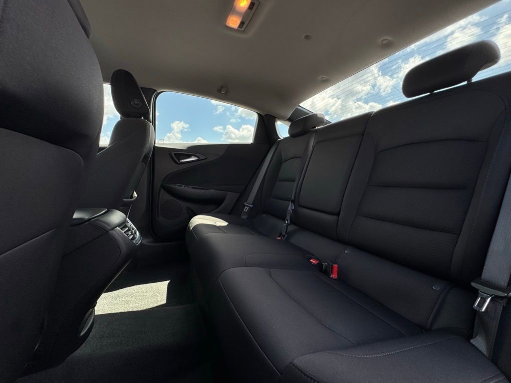 Used 2024 Chevrolet Malibu LT FWD image 18