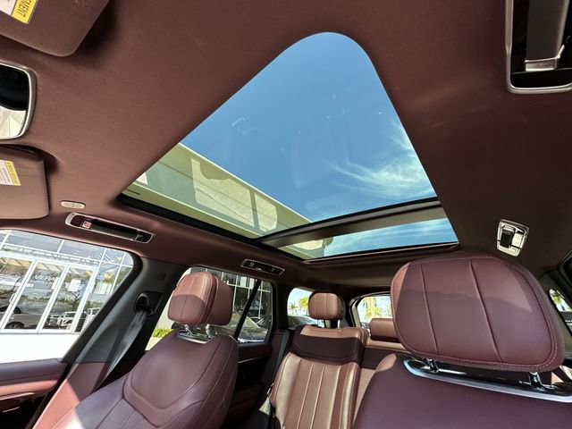 Used 2023 Land Rover Range Rover SE image 29