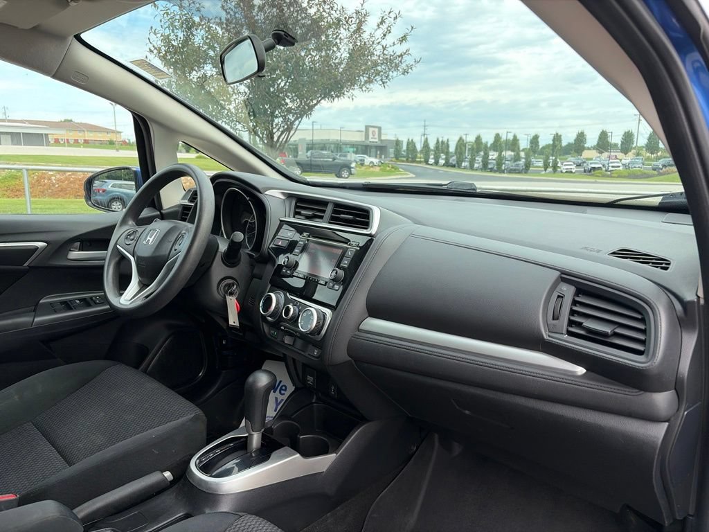 Used 2018 Honda Fit LX image 23