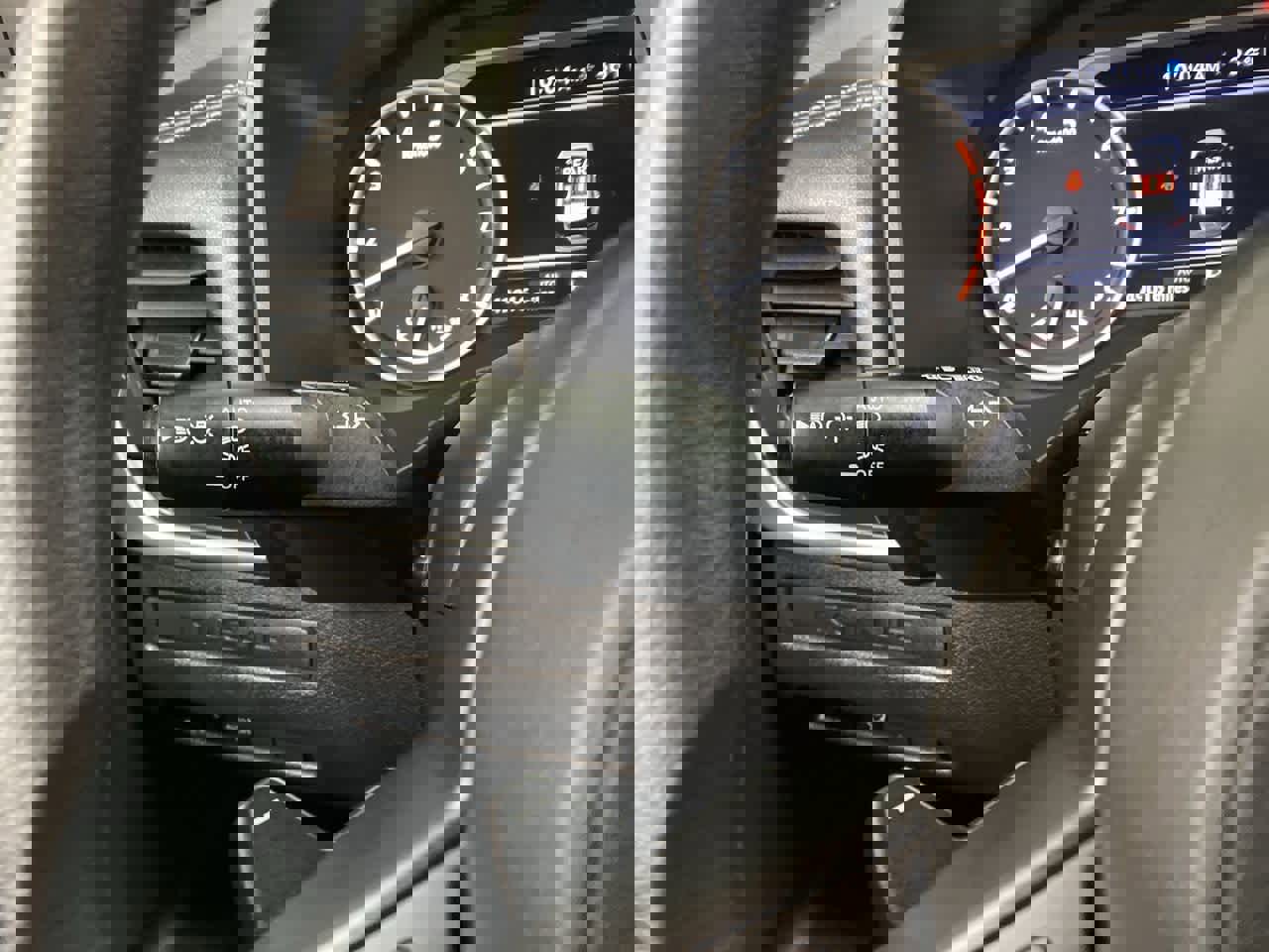 Used 2024 Nissan Rogue S image 23