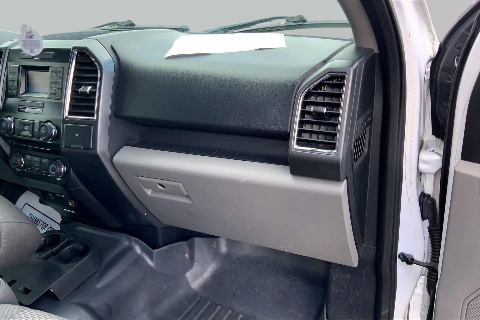 Used 2016 Ford F150 XLT AWD/4WD image 18