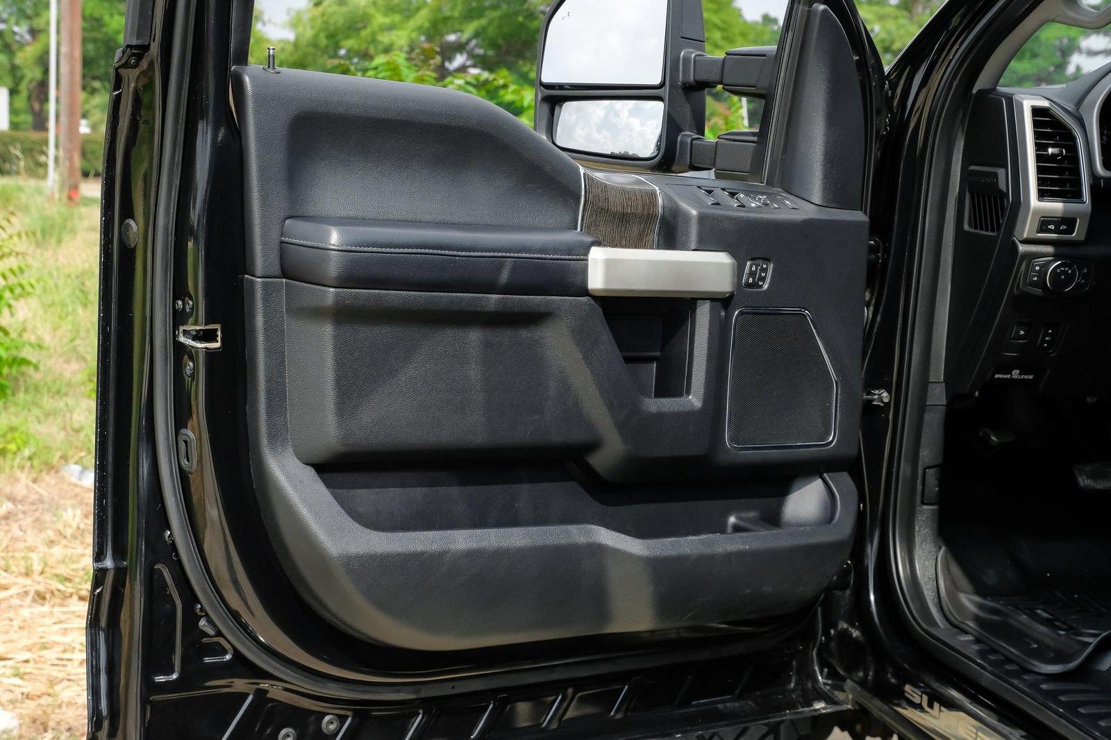 Used 2021 Ford F250 Lariat AWD/4WD image 45
