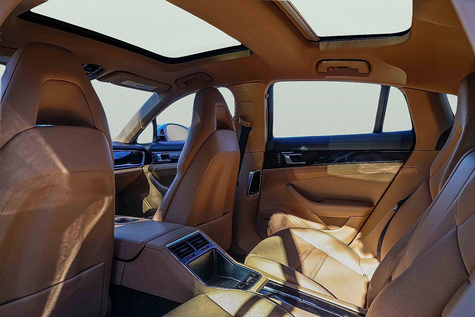 Used 2020 Porsche Panamera 4S w/ Premium Package Plus image 20