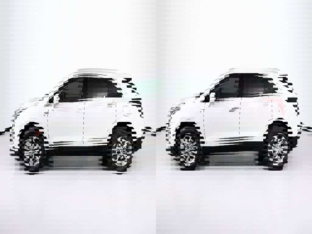 Used 2022 Cadillac XT5 Premium Luxury image 3