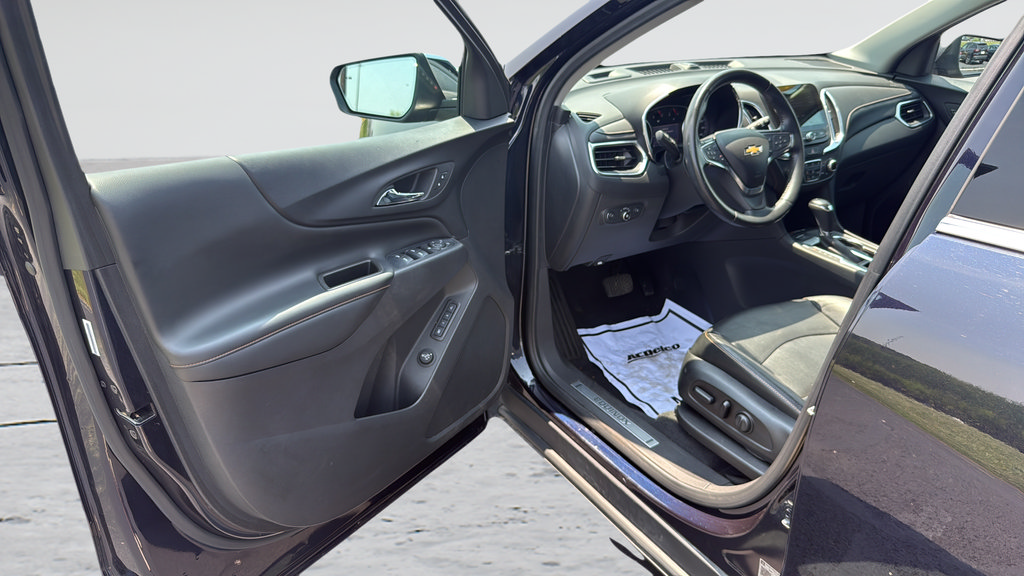 Used 2020 Chevrolet Equinox Premier FWD image 22