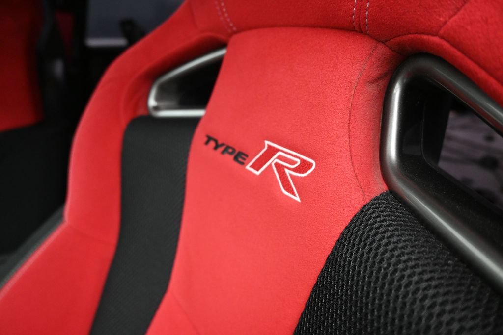 Used 2019 Honda Civic Type R image 16