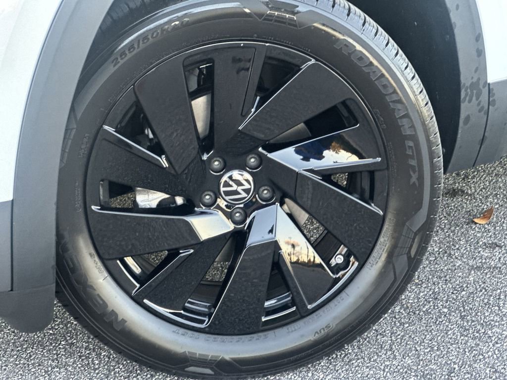 New 2026 Volkswagen Atlas SE image 10