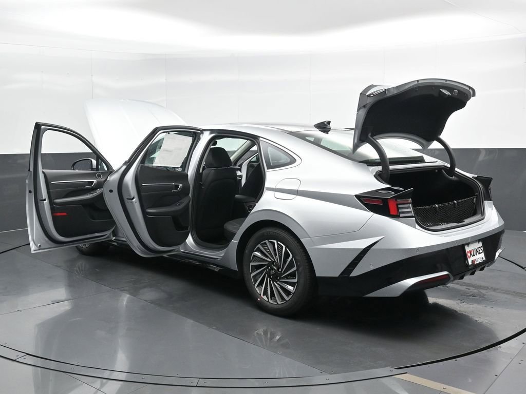 Certified 2025 Hyundai Sonata Limited image 57