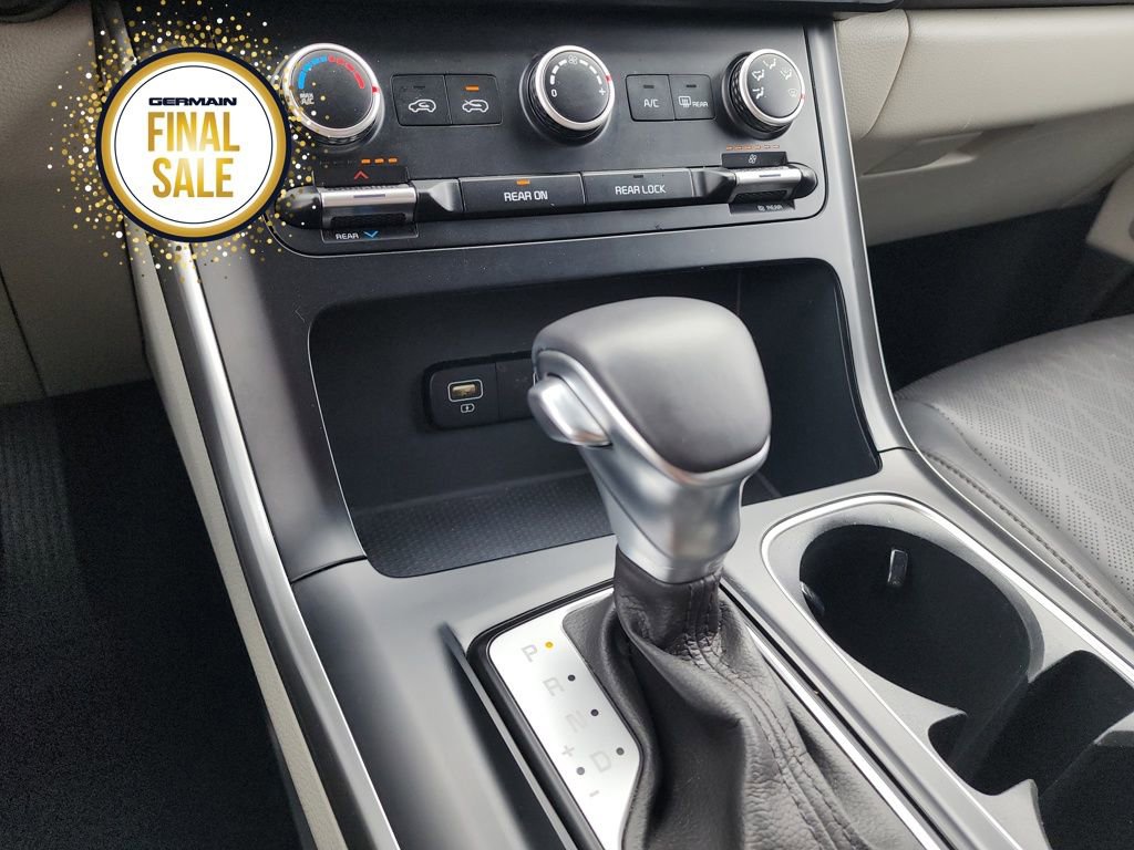 Certified 2024 Kia Carnival LX image 23