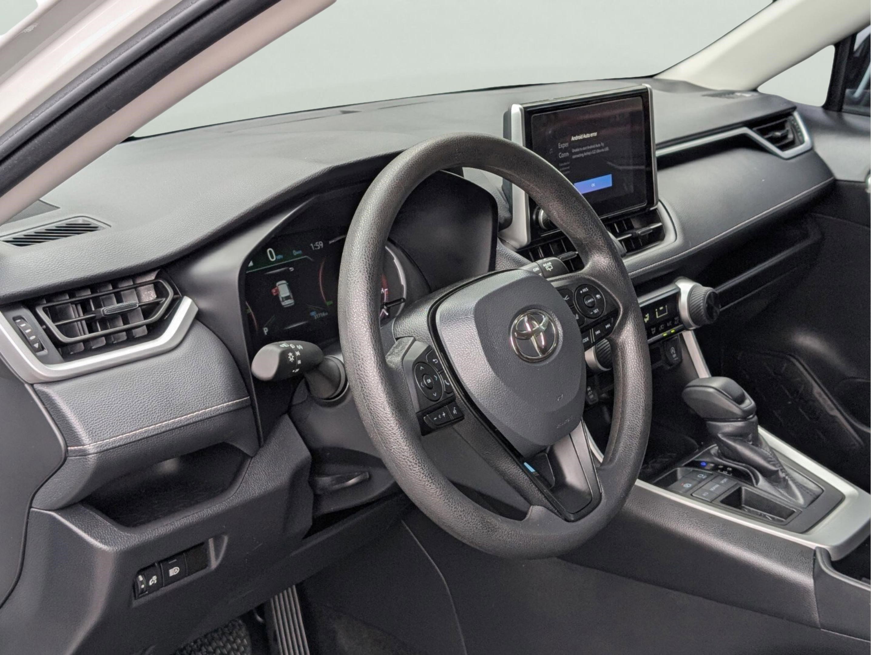 Used 2024 Toyota RAV4 LE image 31