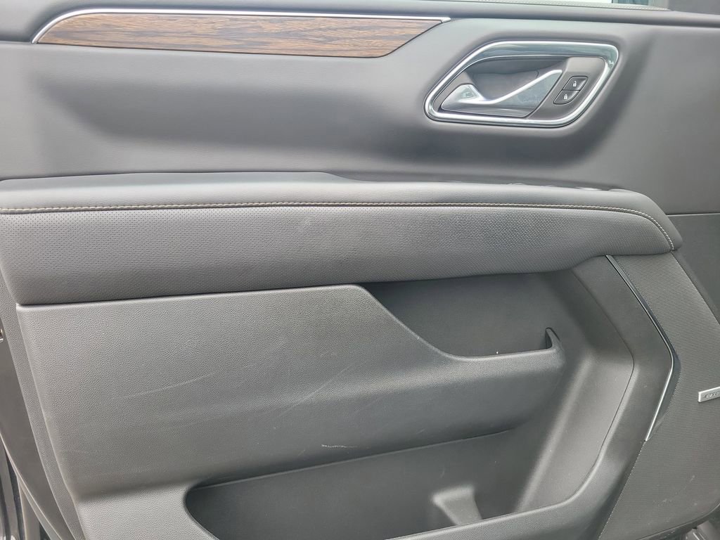 Used 2023 Chevrolet Tahoe Premier w/ Advanced Technology Package image 27