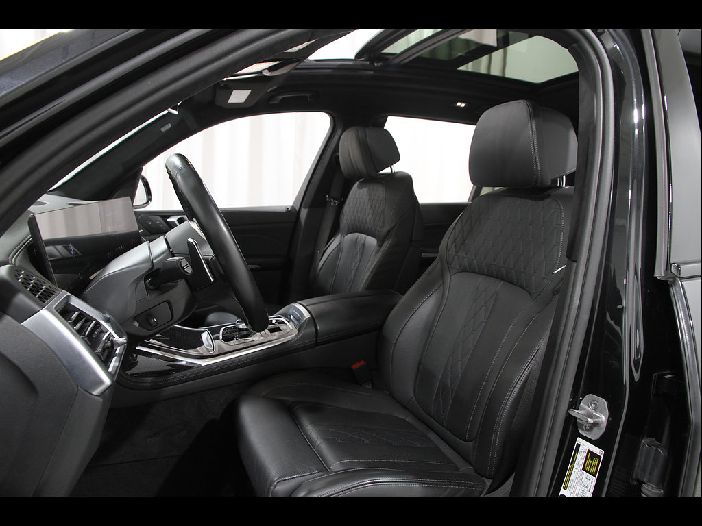 Certified 2024 BMW X7 xDrive40i w/ Executive Package AWD/4WD image 5
