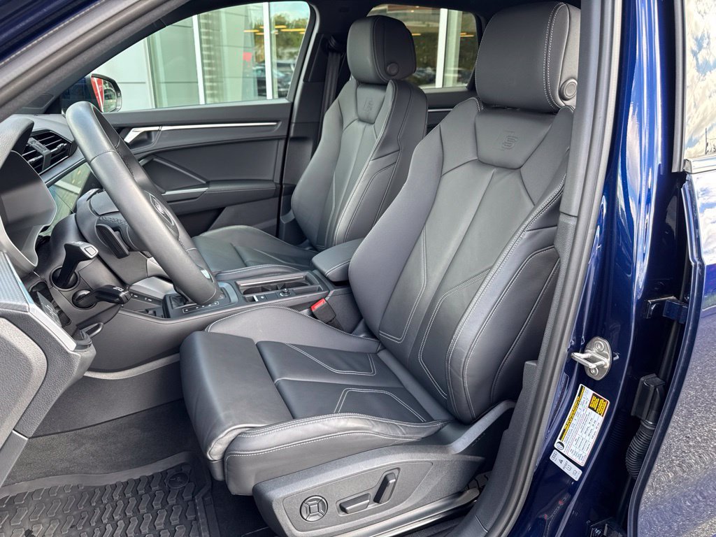 Used 2025 Audi Q3 2.0T Premium w/ Convenience Package AWD/4WD image 19