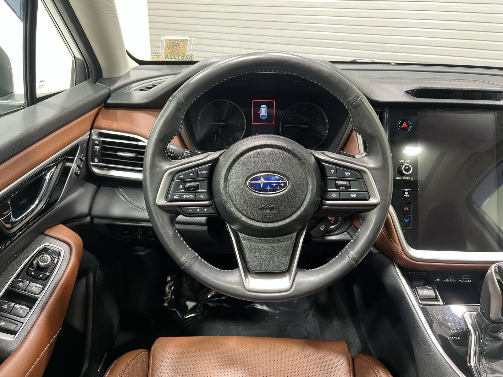 Used 2025 Subaru Outback Touring AWD/4WD image 14