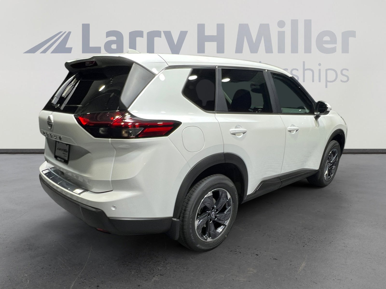New 2026 Nissan Rogue SV image 5