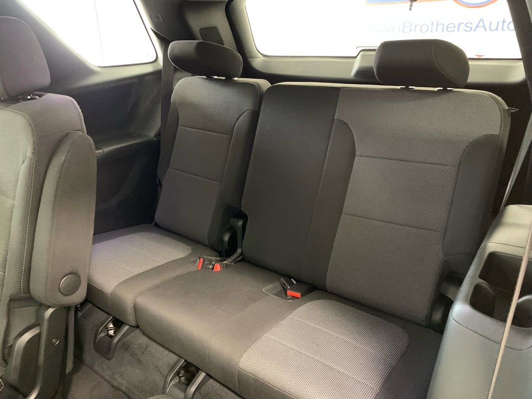 Used 2022 Chevrolet Traverse LT image 25