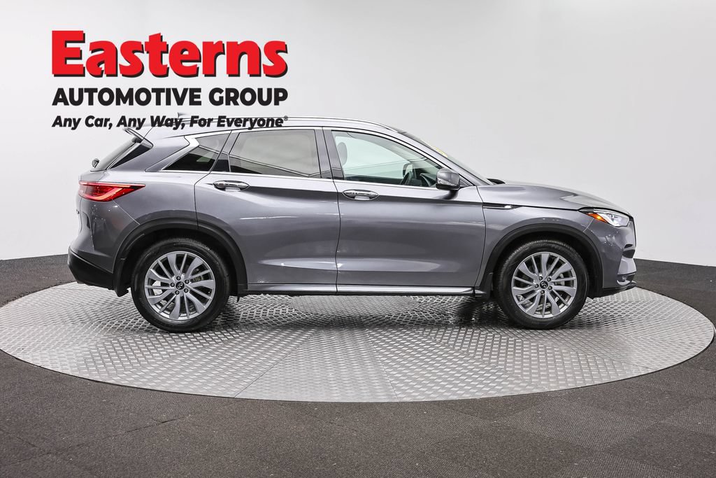 Used 2023 INFINITI QX50 Luxe AWD/4WD image 4