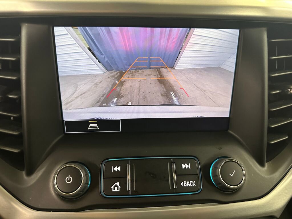 Certified 2023 GMC Acadia SLT w/ Preferred Package image 14