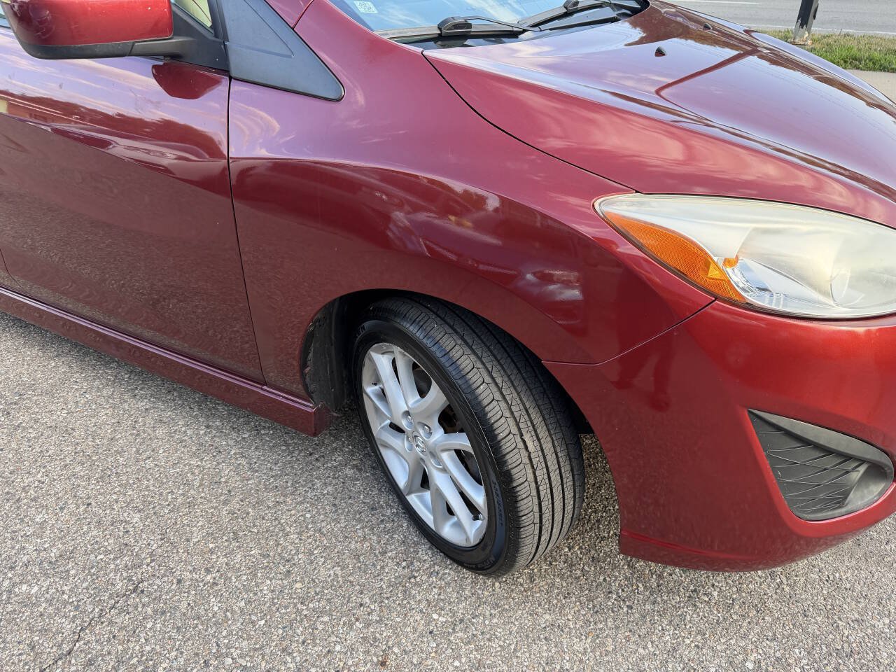 Used 2012 MAZDA MAZDA5 Grand Touring FWD image 4