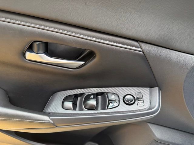 Used 2022 Nissan Sentra SV image 17