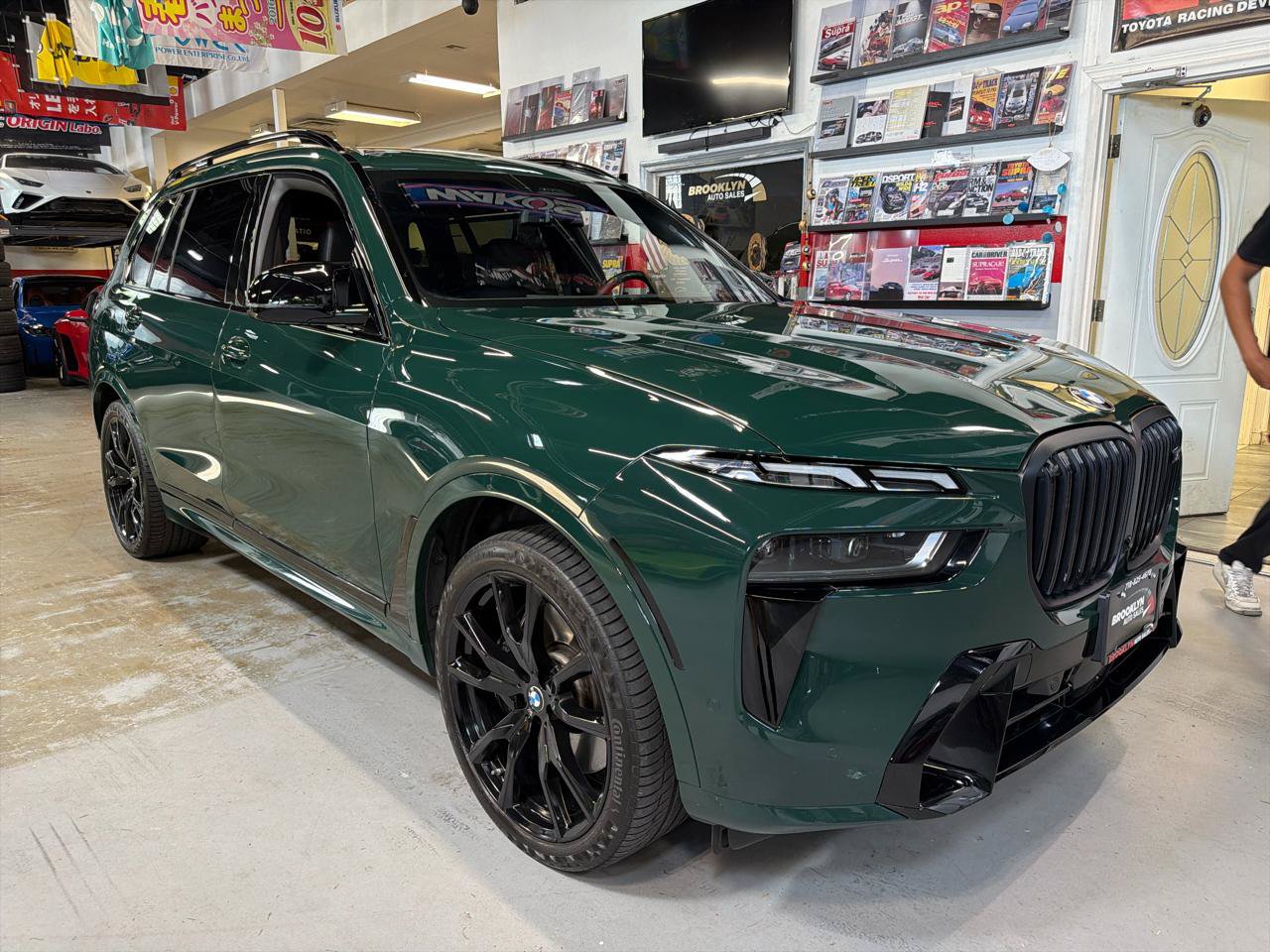 Used 2024 BMW X7 M60i w/ M Sport Professional Package AWD/4WD image 4