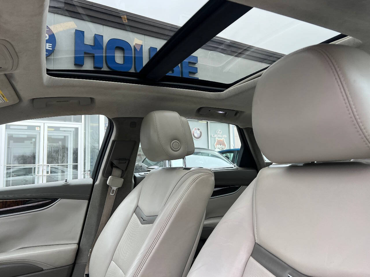 Used 2013 Cadillac XTS Platinum AWD/4WD image 17