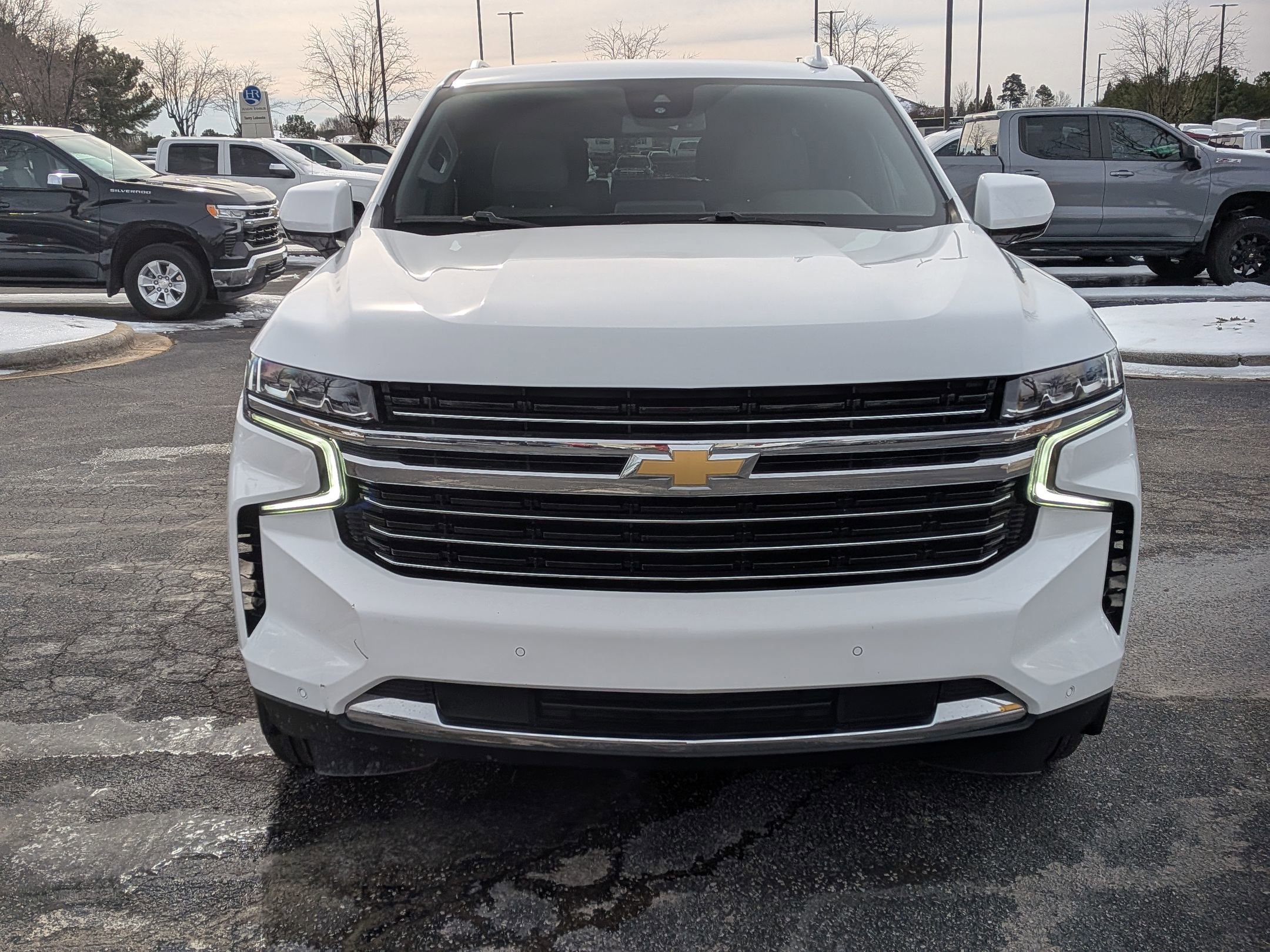 Used 2024 Chevrolet Tahoe LT image 3