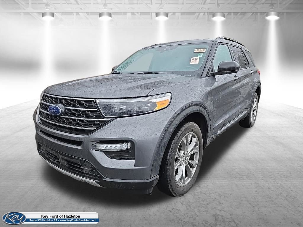 Used 2023 Ford Explorer XLT w/ Equipment Group 202A image 7