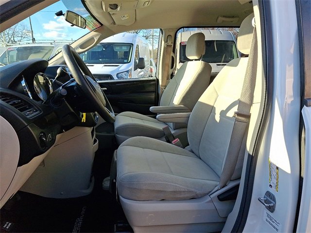 Used 2013 Dodge Grand Caravan SE image 17