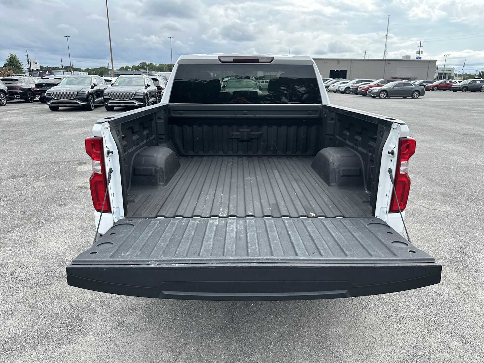 Used 2022 Chevrolet Silverado 1500 RST AWD/4WD image 25