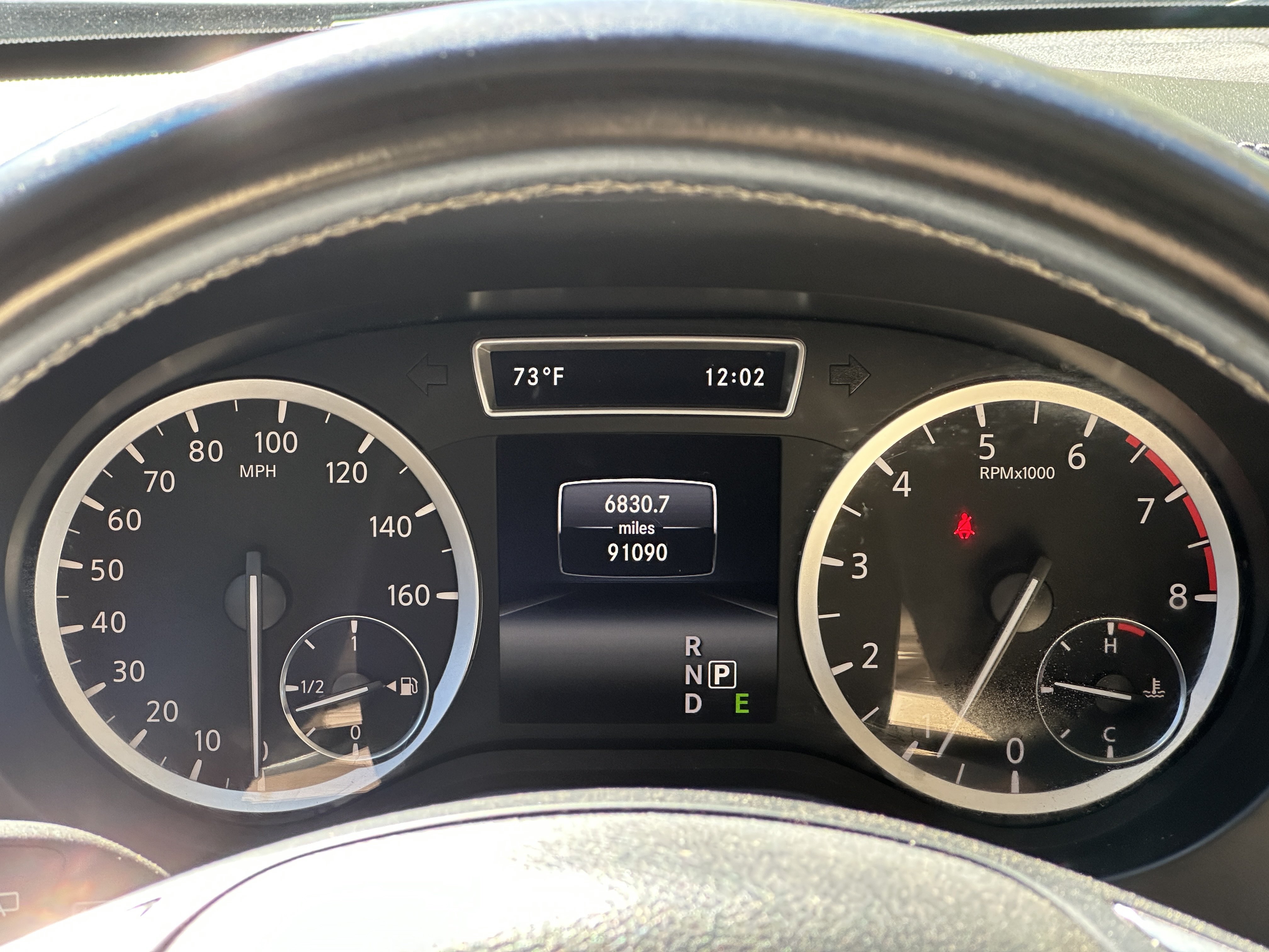 Used 2017 INFINITI QX30 Premium w/ Navigation Package FWD image 16