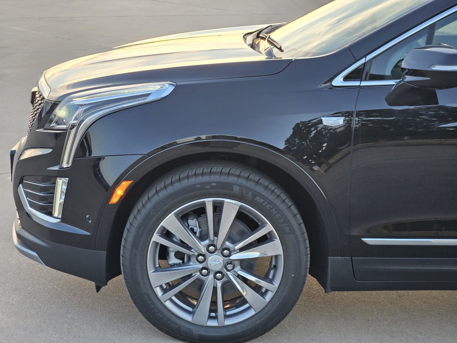 New 2026 Cadillac XT5 Premium Luxury w/ Driver Assist Package AWD/4WD image 6