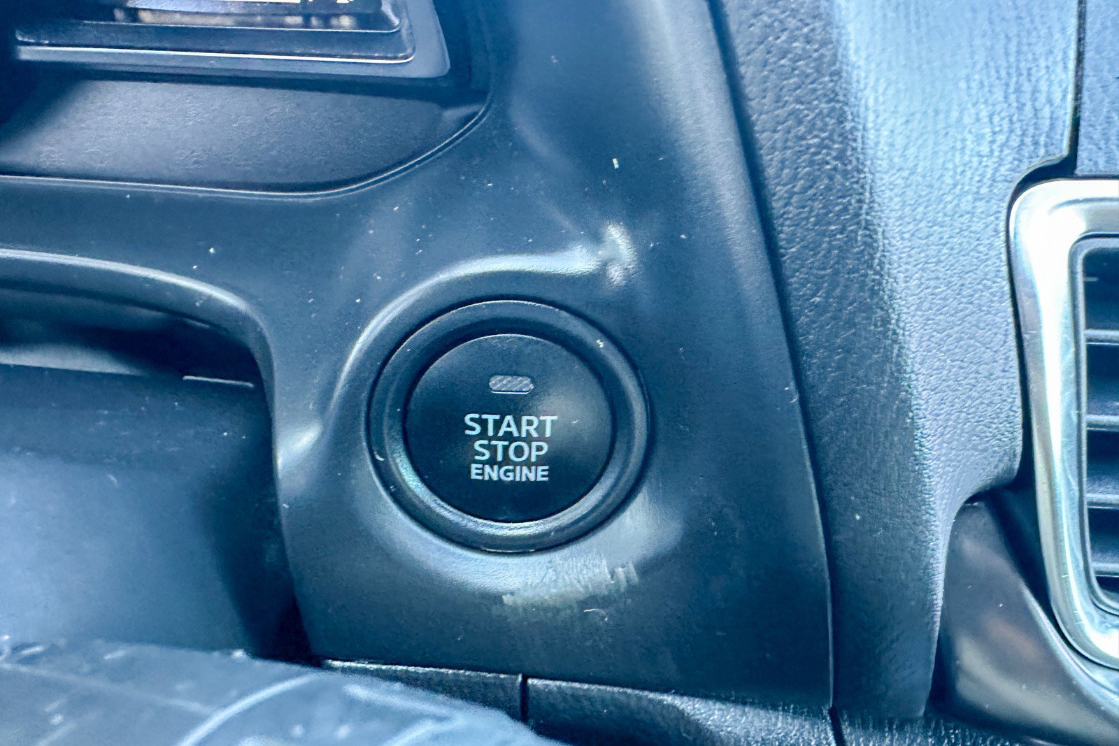 Used 2018 MAZDA MAZDA3 Grand Touring w/ Premium Equipment Package image 21