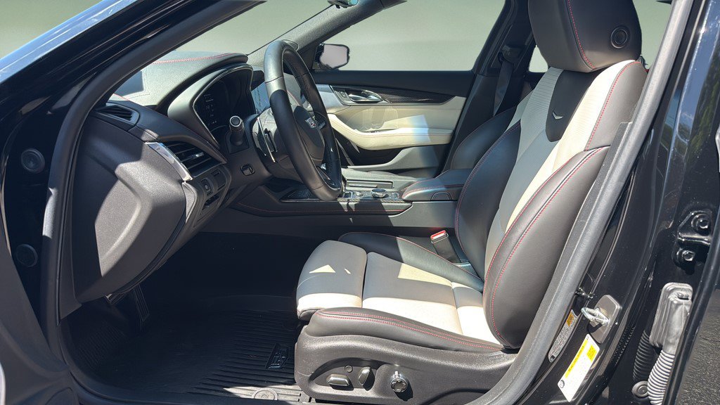 Certified 2022 Cadillac CT5 V w/ Premium Package AWD/4WD image 15