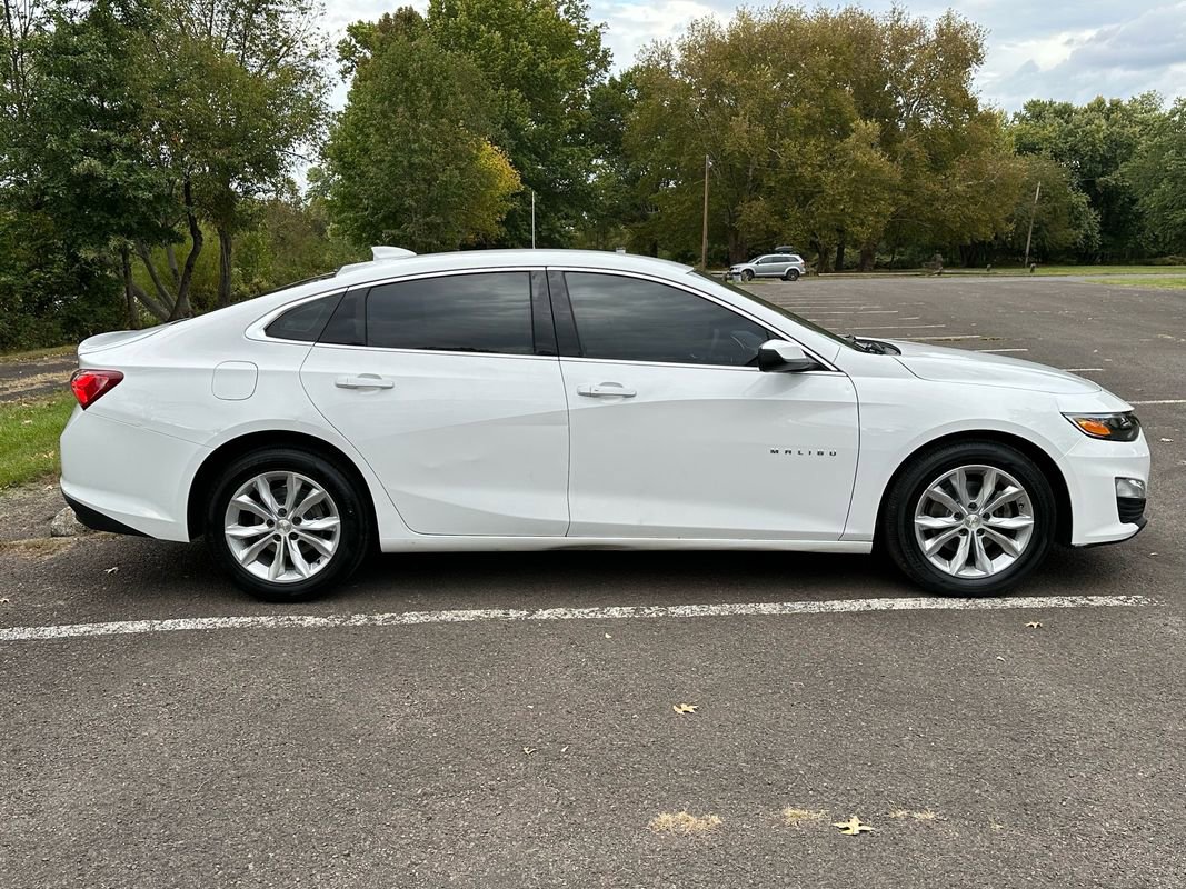 Used 2019 Chevrolet Malibu LT image 3