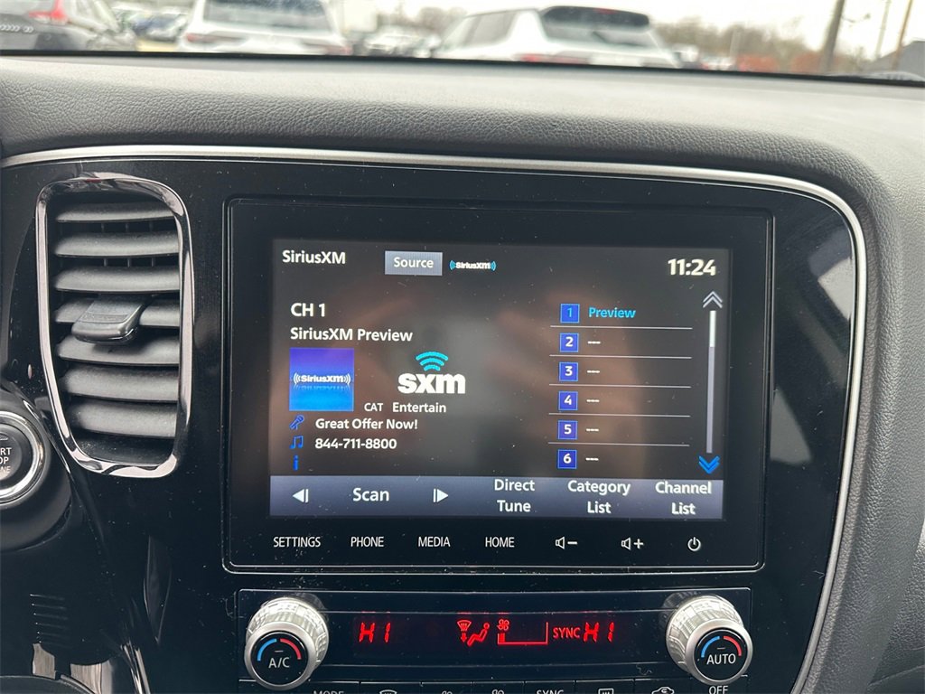 Used 2020 Mitsubishi Outlander SE image 17