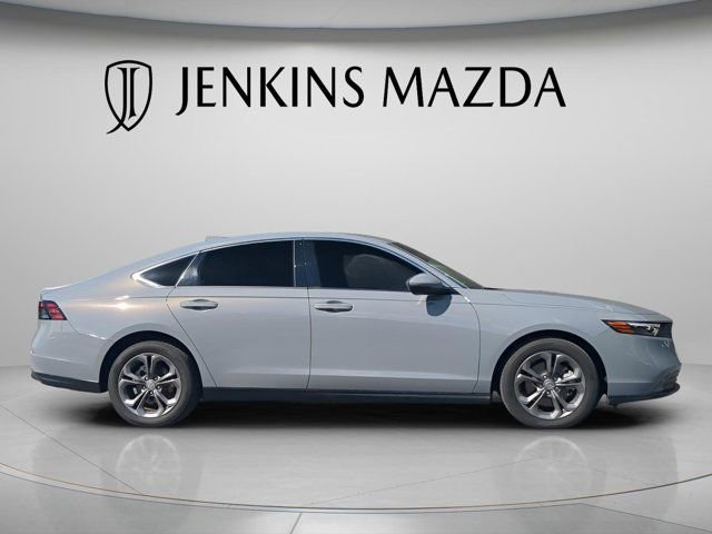 Used 2024 Honda Accord EX-L image 3