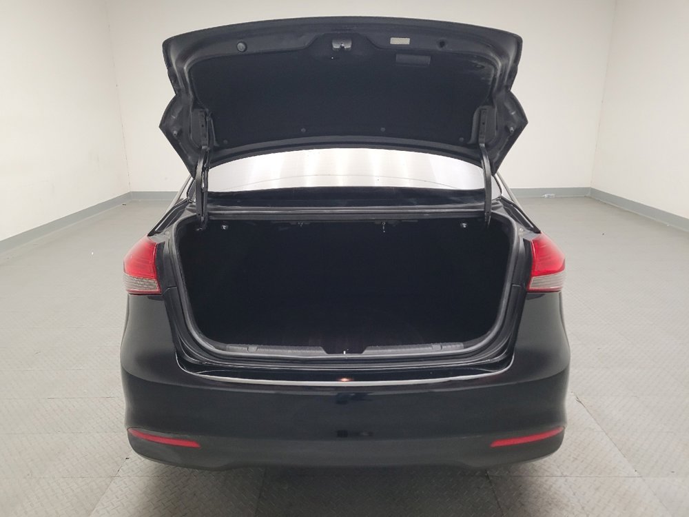 Used 2017 Kia Forte LX image 29