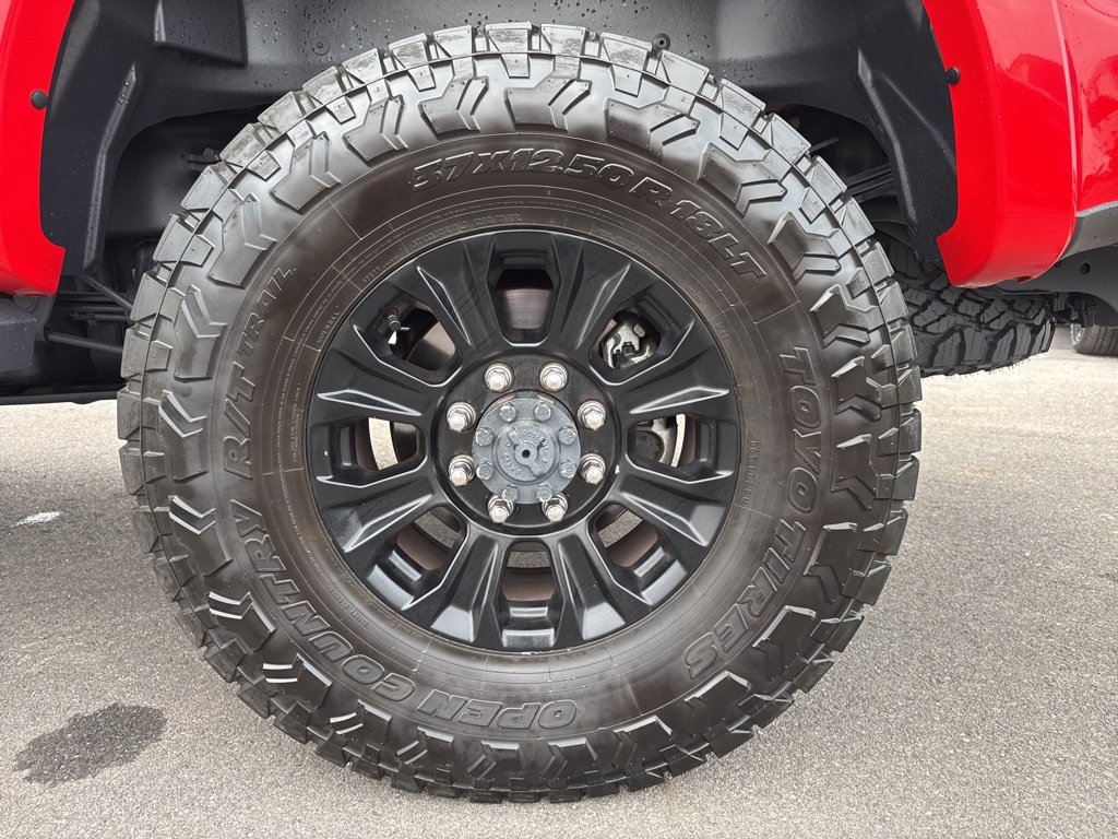 Used 2022 Ford F250 Lariat w/ Tremor Off-Road Package image 16