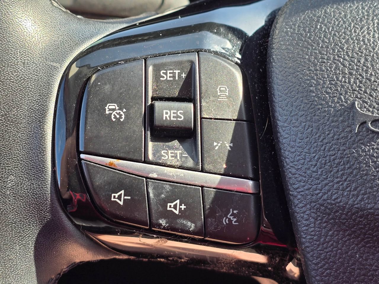 Used 2023 Ford Escape Active w/ Tech Pack #1 AWD/4WD image 21