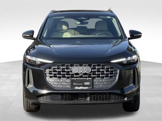 Certified 2025 Audi Q5 Premium Plus w/ Premium Plus AWD/4WD image 2