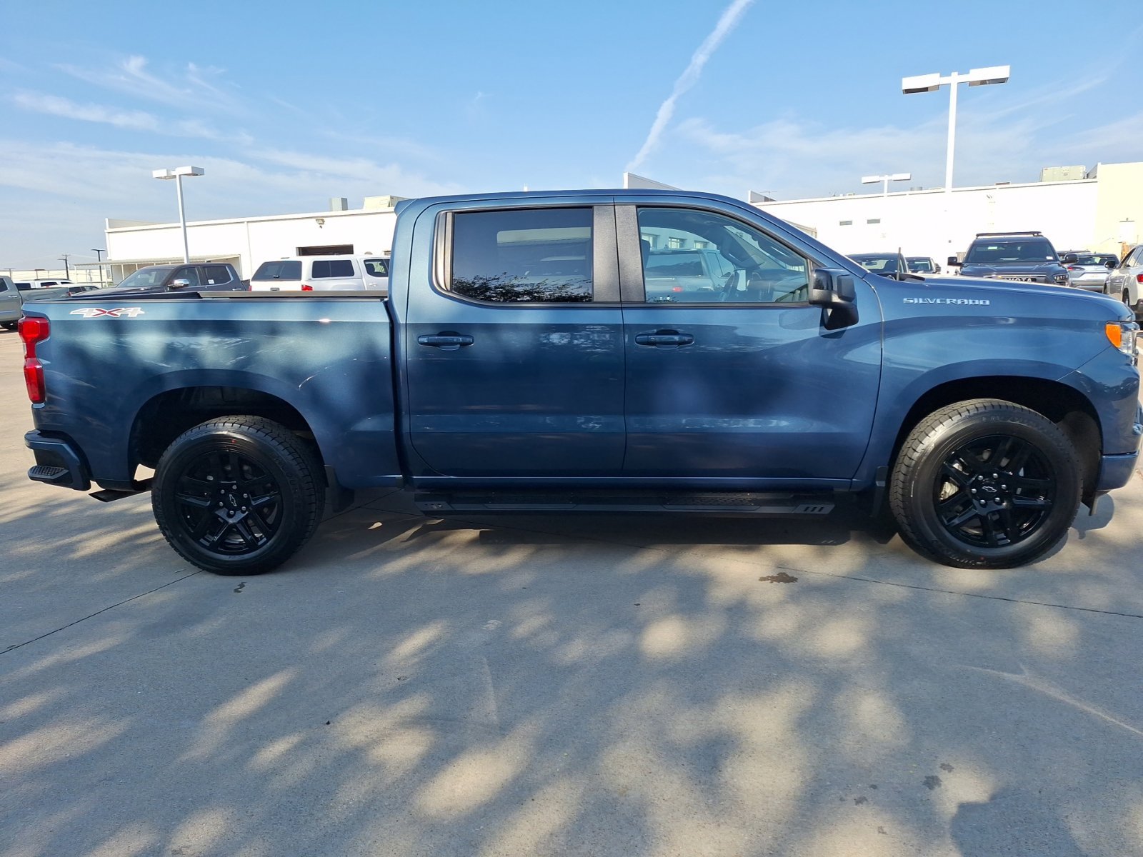 Used 2024 Chevrolet Silverado 1500 RST AWD/4WD image 7