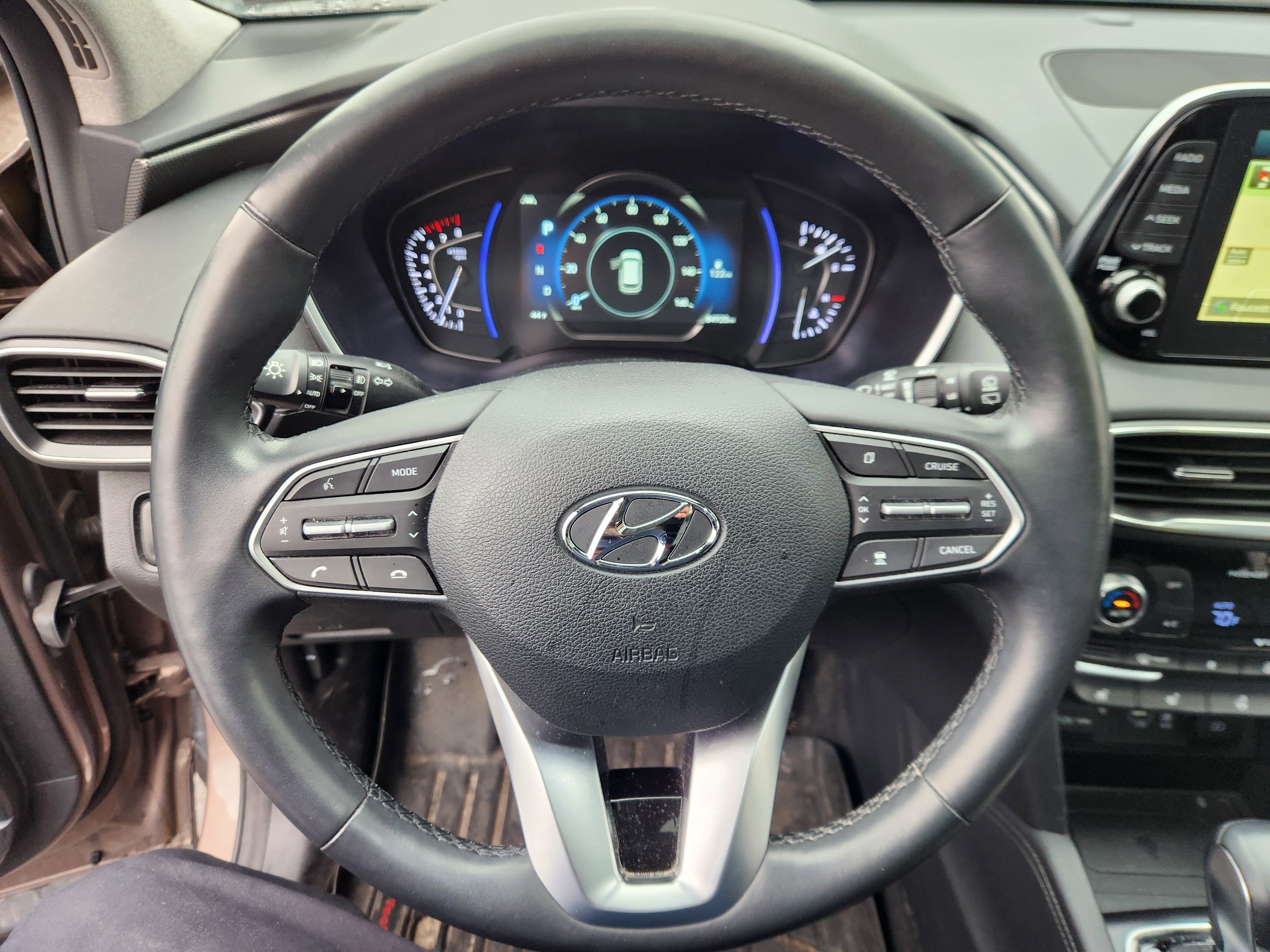 Used 2020 Hyundai Santa Fe Limited image 10