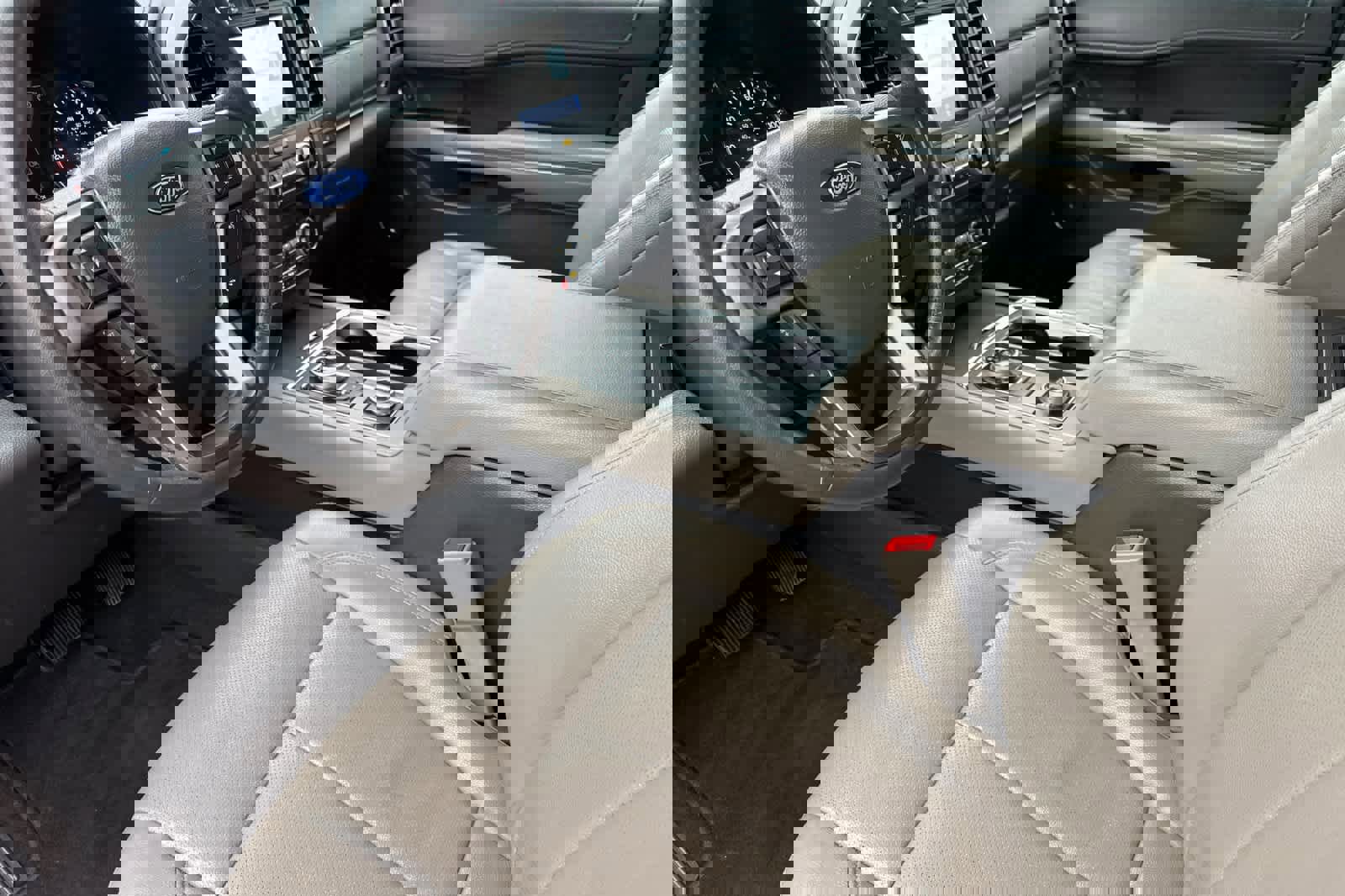 Used 2020 Ford Expedition Max XLT w/ Equipment Group 202A image 11