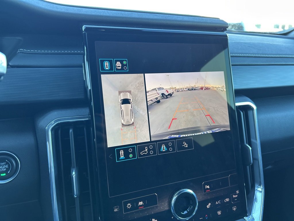 Used 2025 GMC Acadia Elevation image 26